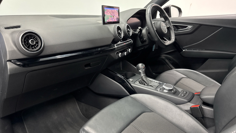 Audi Q2 40 TFSI Quattro Black Edition 5dr S Tronic Petrol Estate